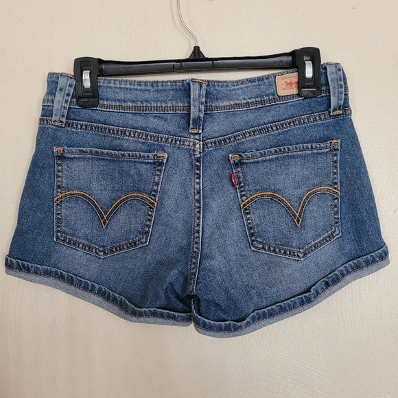 Levi's Distressed Medium Wash Double Button Jean Denim Shorts Size Junior's 5 - Picture 2 of 9